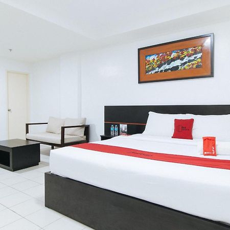 Reddoorz Plus At Evangelista Street Makati Makati City Dış mekan fotoğraf