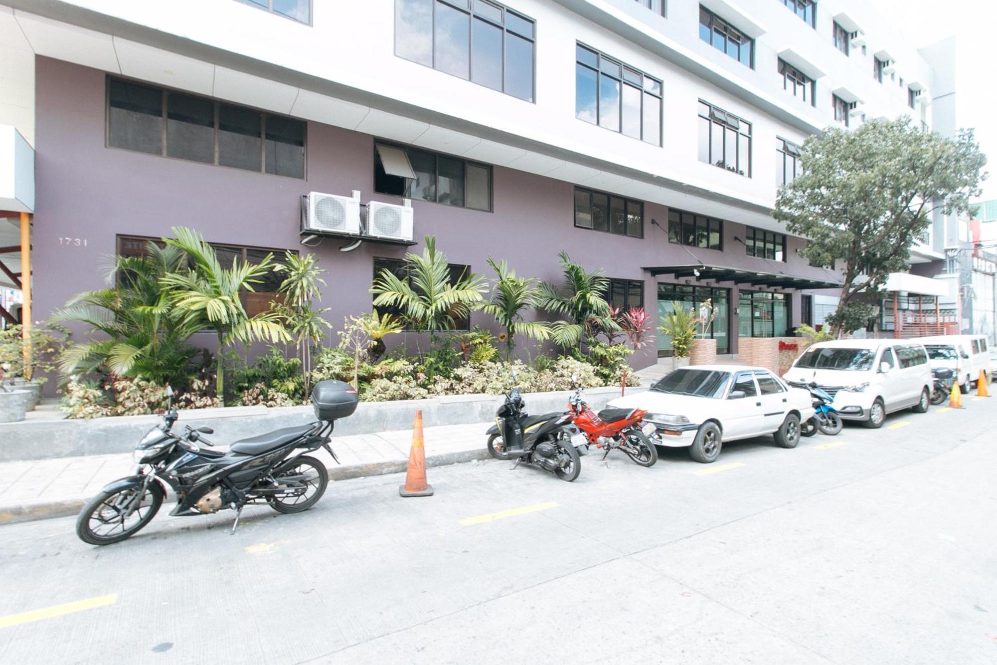 Reddoorz Plus At Evangelista Street Makati Makati City Dış mekan fotoğraf
